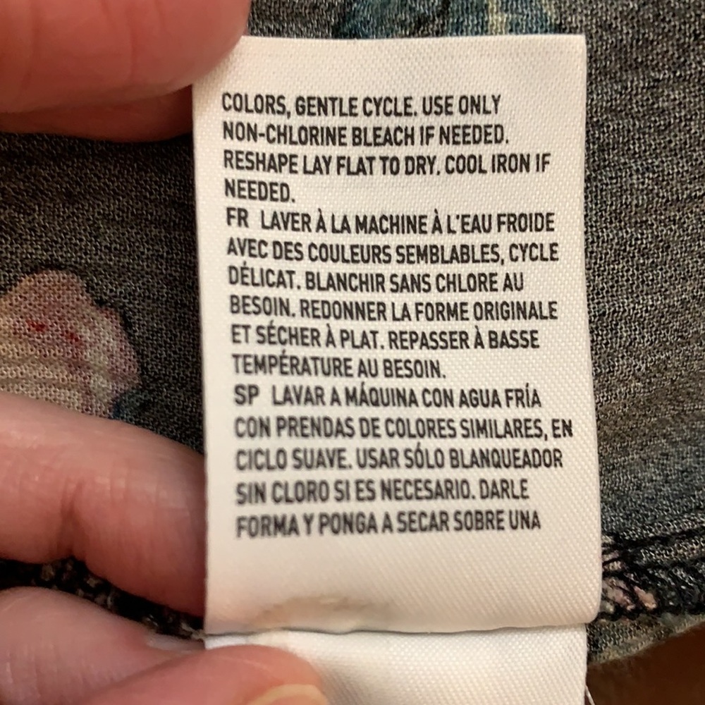 American Eagle Outfitters Floral Top-Black - Picture 8 of 12